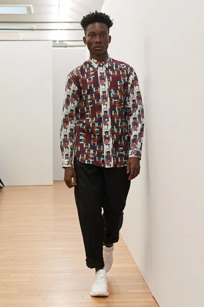 Look 5